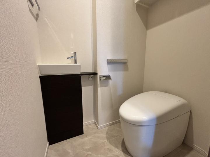 タンクレストイレです