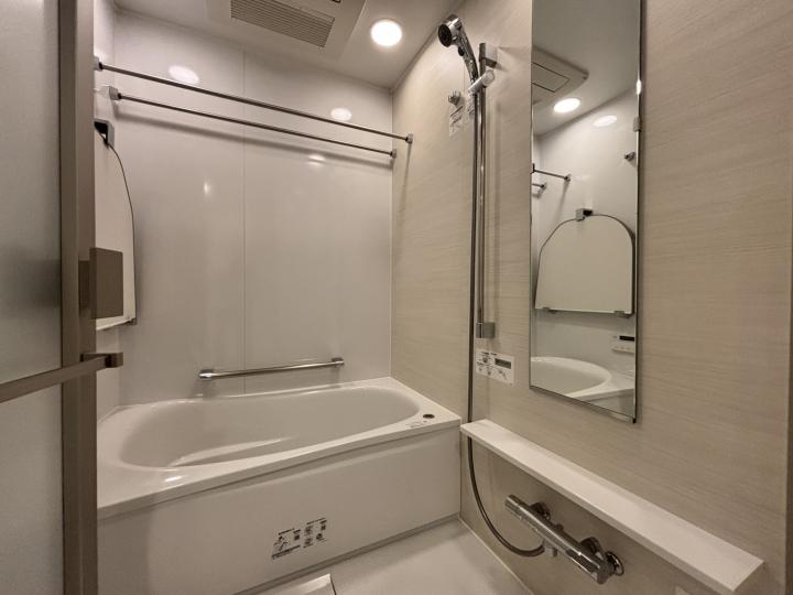 浴室換気乾燥機付きです