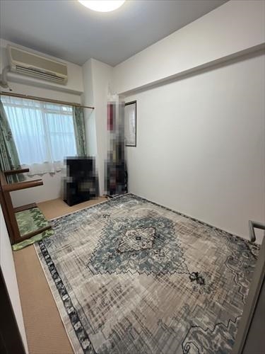 洋室（約５．７帖）