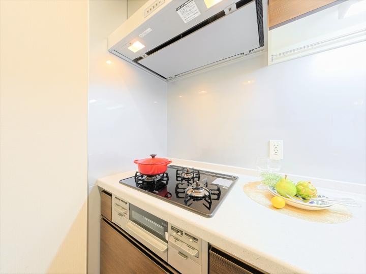 ■安全装置を兼ね備えたガラストップコンロを採用しております!