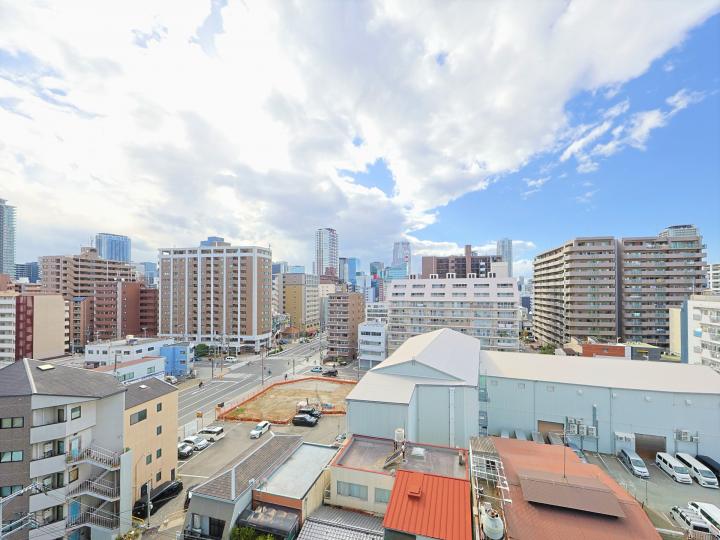 ■眺望は梅田方面を望む西向きとなっており、眺望を遮る建物はございません!