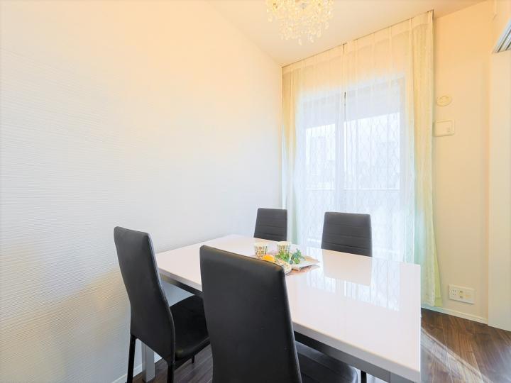 ■洋室約4.2帖!専用のバルコニーも隣接しております!