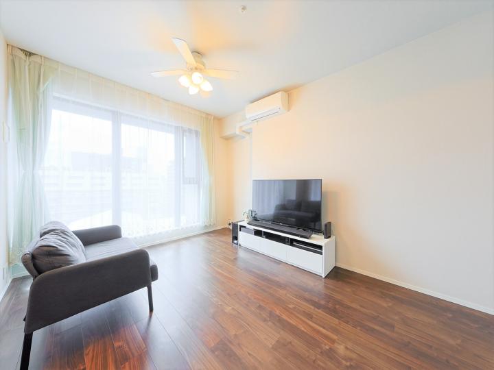 ■ダイナミックパノラマウインドウを採用しており、お部屋の細部まで陽が差し込みます!