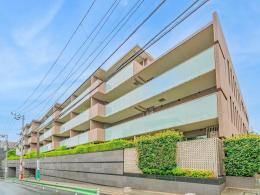 パークハウス諏訪山PRESENCEの外観