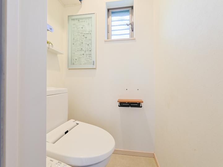 1階・2階にトイレがございます。