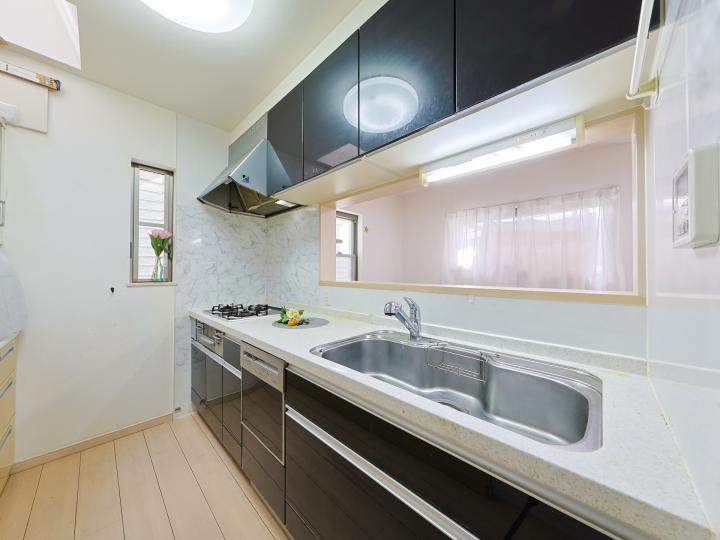 対面式システムキッチンです。