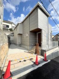 高尾通４丁目新築戸建の外観