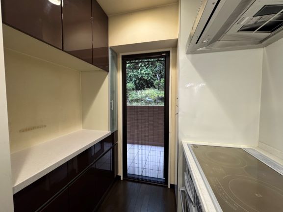 キッチン横勝手口