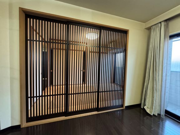 リビングと和室の仕切りです