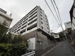 アンピール輝国の外観