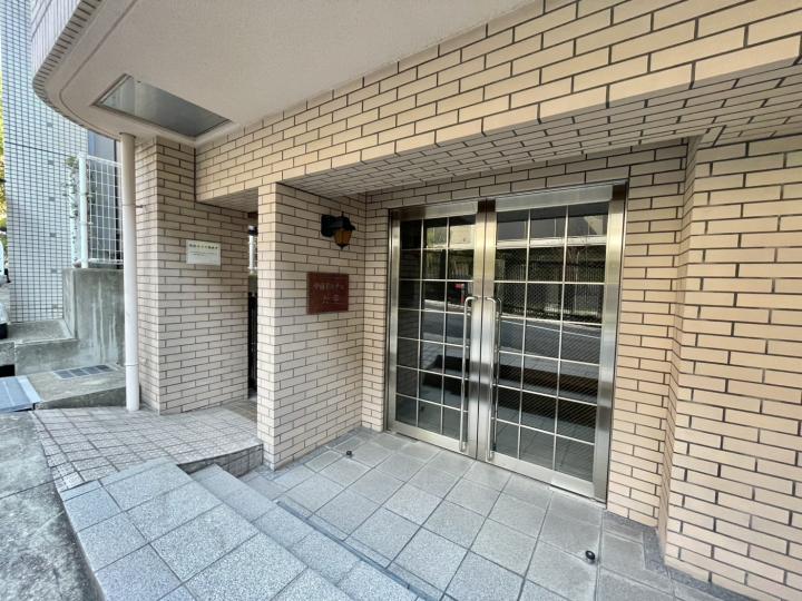 ■2025年10月一部改装済み■2階部分南西角住戸