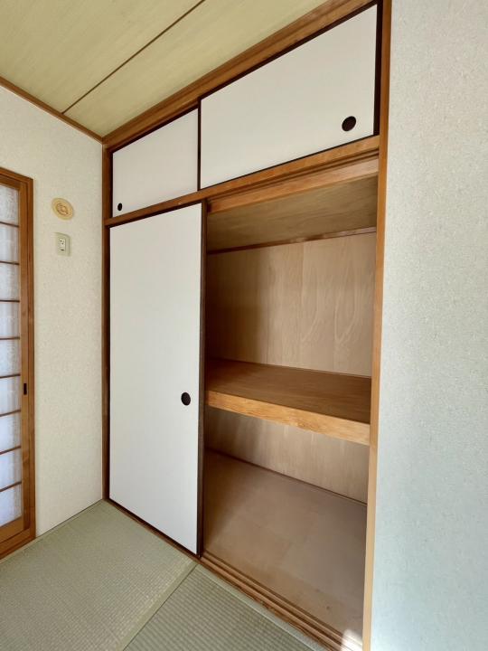 ■和實部分の押し入れです