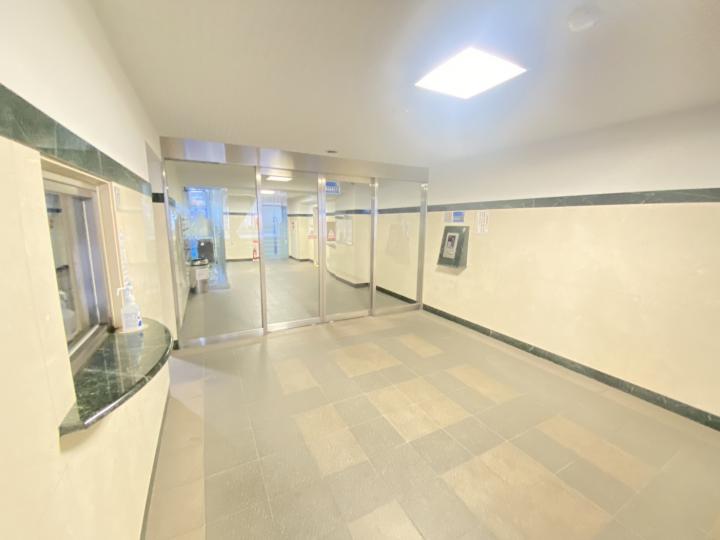 清潔感のあるすっきりとした入り口