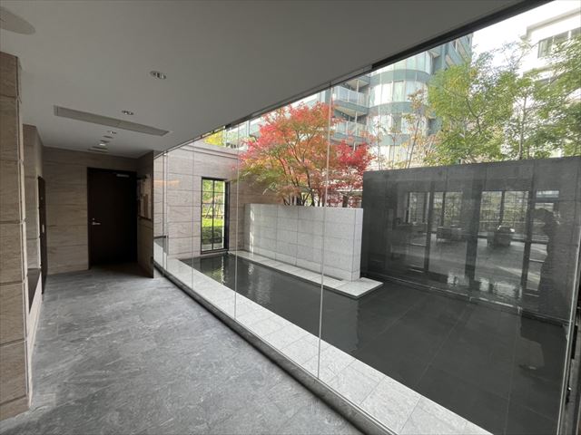 エレベーター前共用部分。