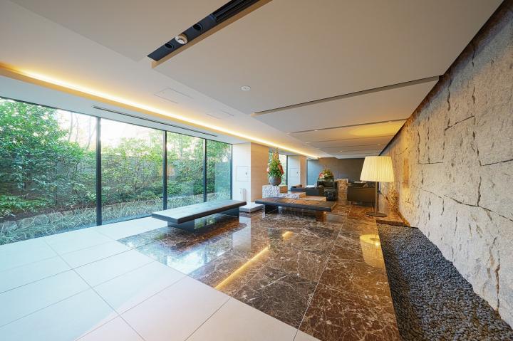 1階共用部ガーデンビューラウンジ