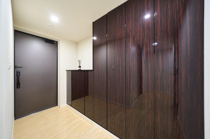 プライベート性を重視した内廊下設計