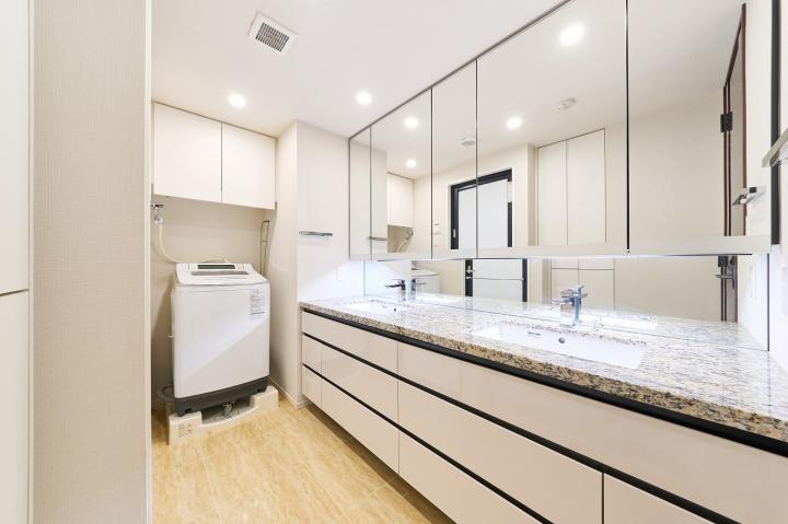 天然御影石のカウンタートップ・2ボウル設置