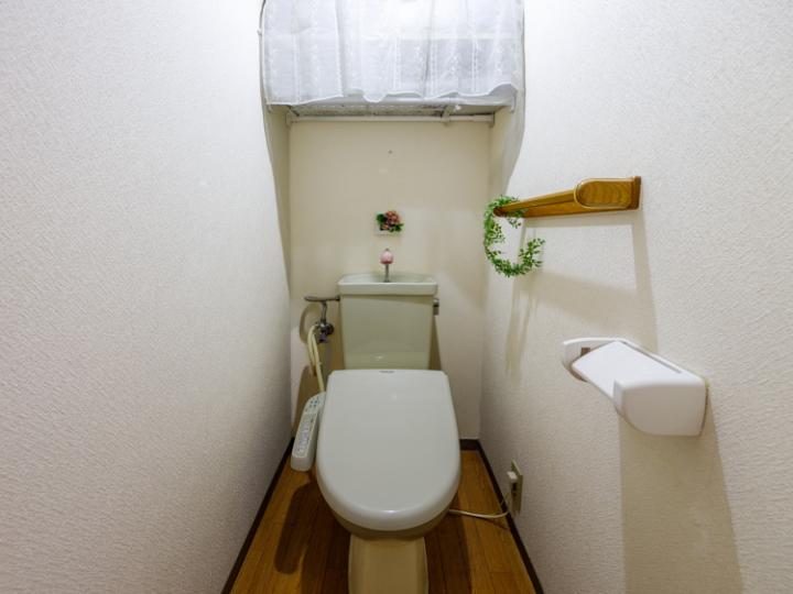 温水洗浄機能付きです!