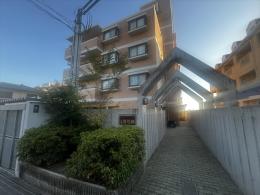 グラン・ドムール宝塚清荒神の外観