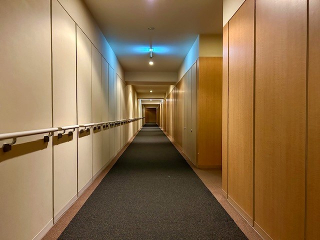 ホテルライクな内廊下