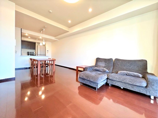 約13.7帖のリビングダイニング