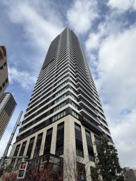 プラウドタワー東池袋ステーションアリーナの外観