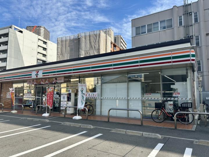 セブンイレブン大阪川口２丁目店まで210m　徒歩約3分