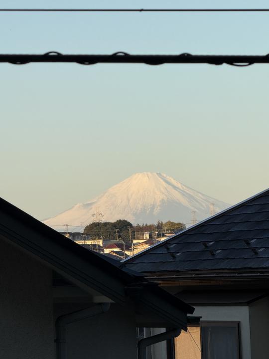 バルコニーから富士山を望めます(ただし、天候による)