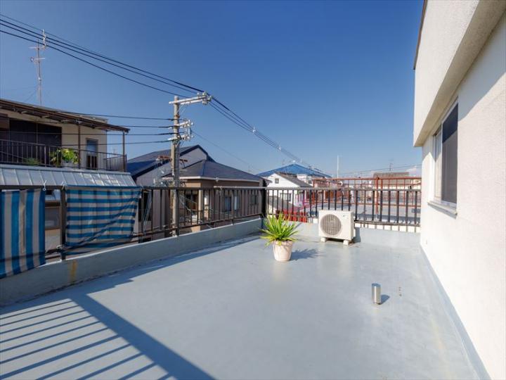 ルーフバルコニー