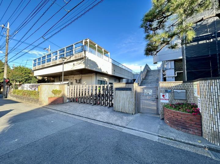 市立本宿小学校