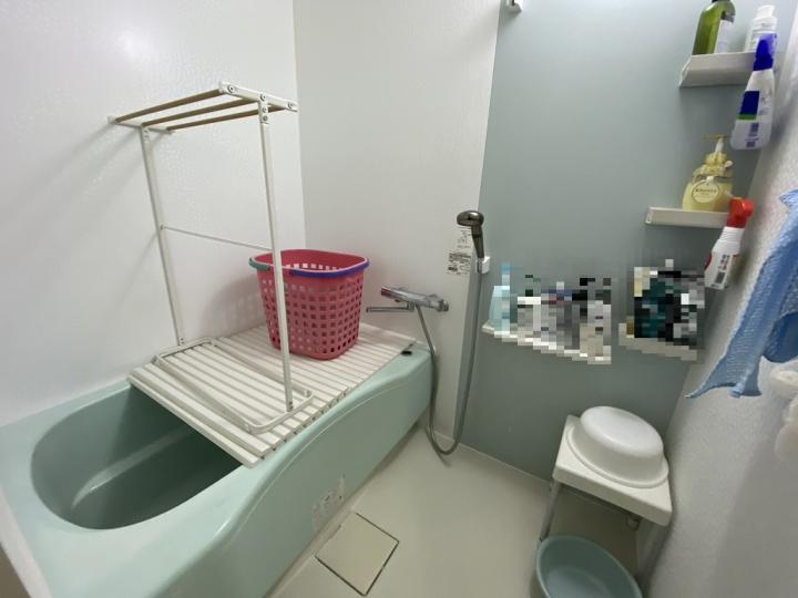 清潔感のある浴室でございます