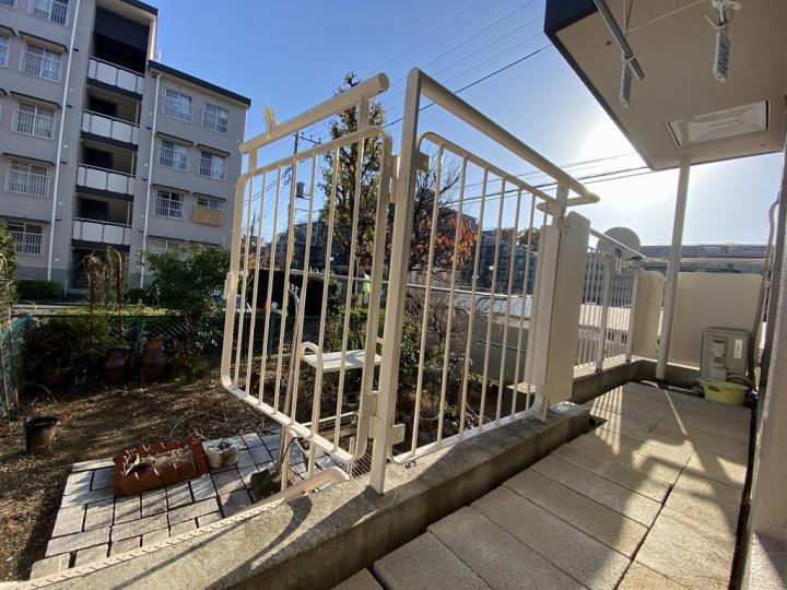 南東向きのバルコニーがございます