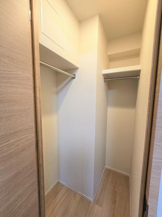 洋室約4.8帖のウォークインクローゼット