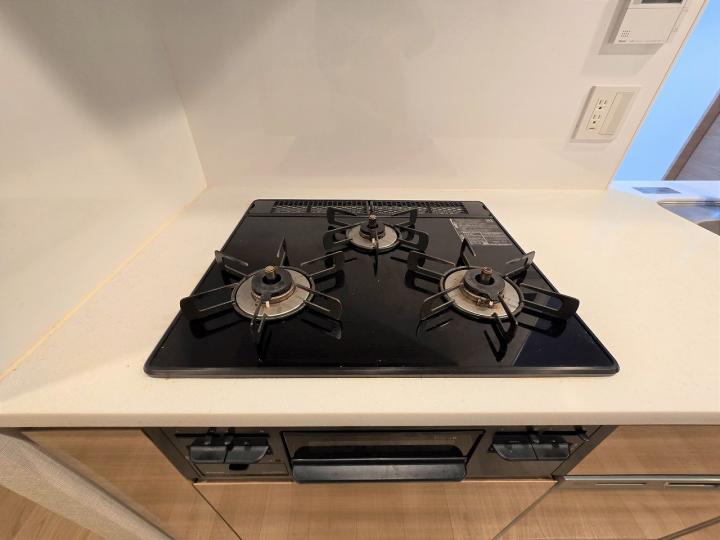 ガスコンロ3口グリル付き