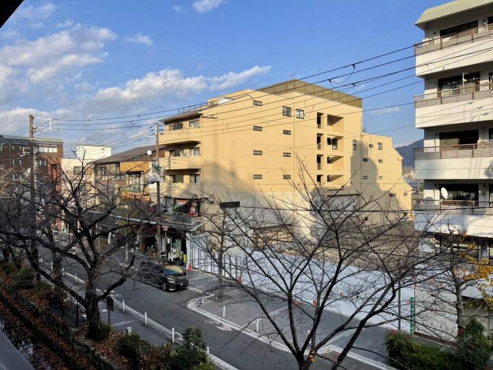 東向きバルコニーからの眺望です。