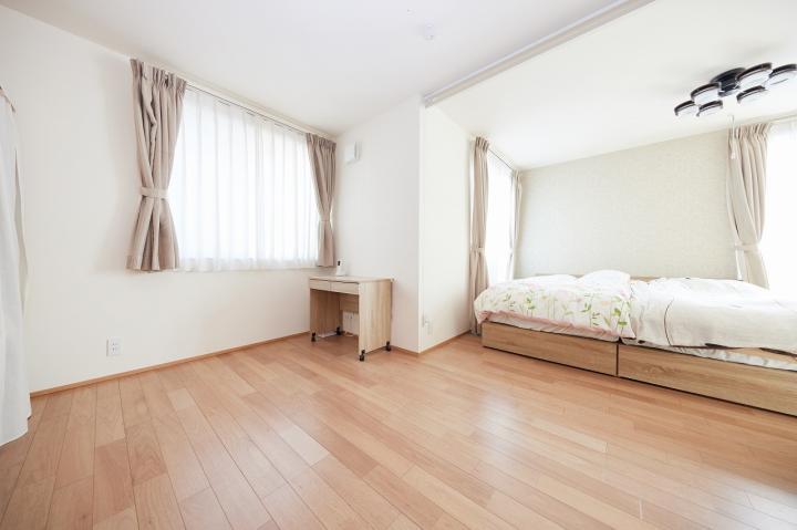 洋室約13.1帖 約3.5帖のウォークインクローゼット有