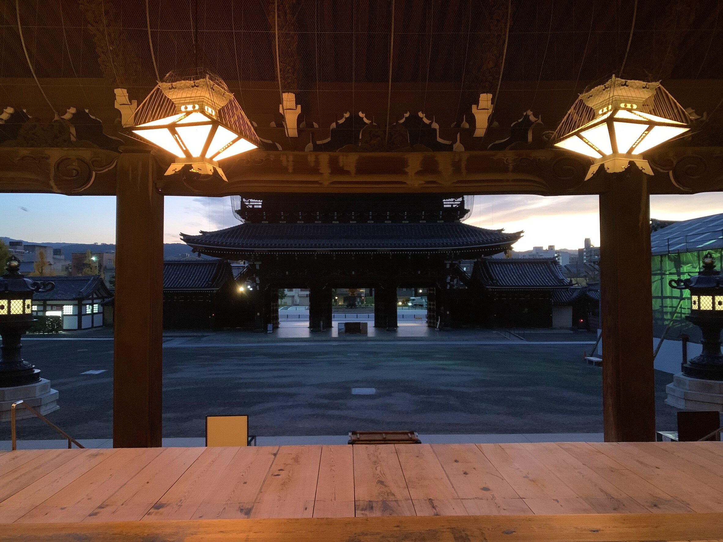 東本願寺.jpg